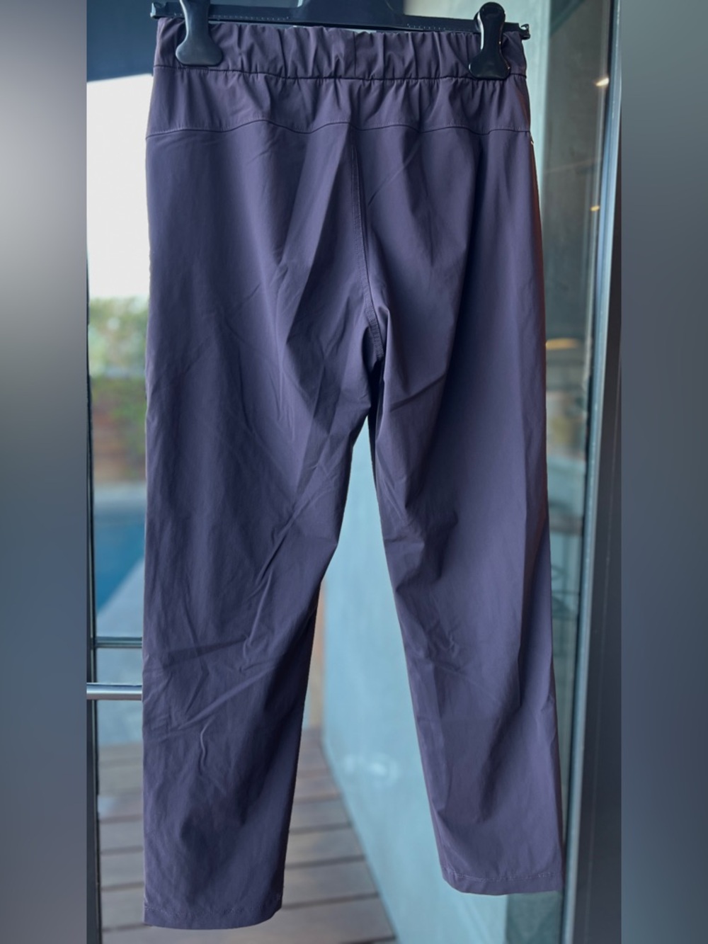 Vuori Miles Ankle Pant Women's Performance Pants Dark Brown Espresso Plum Java - Picture 4 of 9